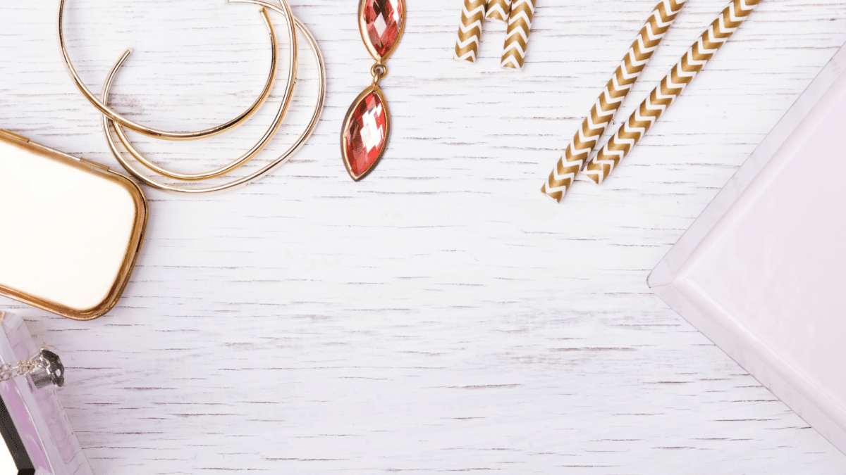 Bouquet de splendeur : Plongez dans l'univers envoûtant des bijoux Lys'Or