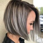 balayage gris sur cheveux courts bruns