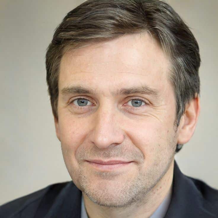 coupe homme raie centrale