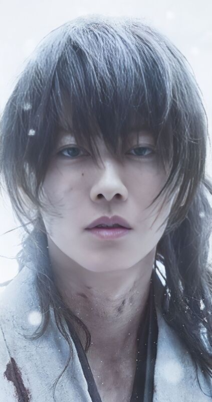 coupe cheveux longs homme samouraï