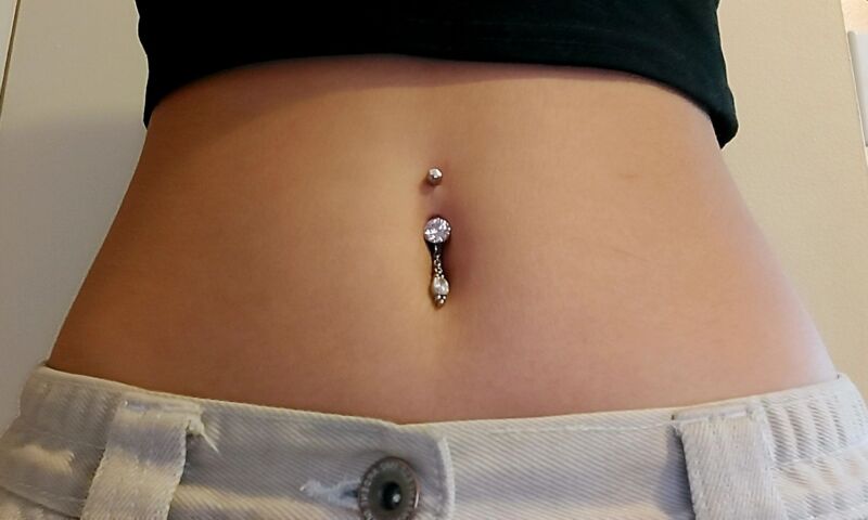 Nombril piercing problèmes